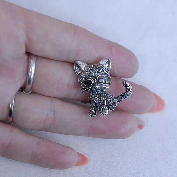 Vintage Rhinestone Cat Brooch Cute Silver Tone Kitten Pin With Googly Eyes - Picture 1 of 4